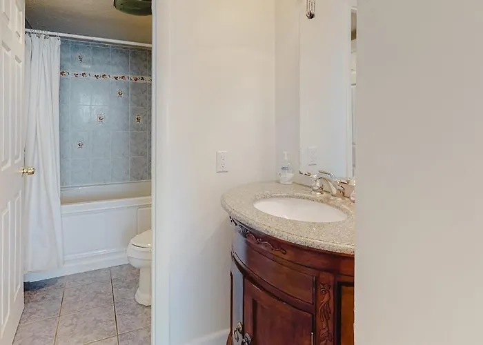 Elegant Beachfront With Balcony Washer & Dryer Ac Pools Sauna & Gym * Ocean City