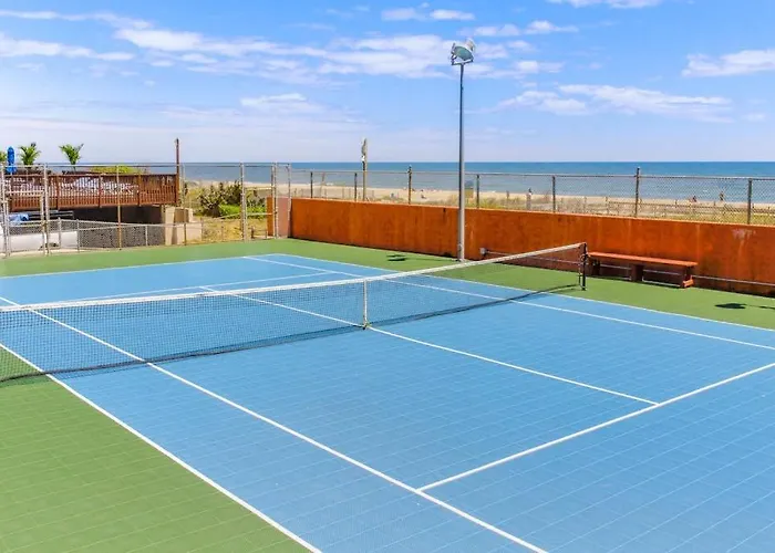 Hébergement de vacances Elegant Beachfront With Balcony Washer & Dryer Ac Pools Sauna & Gym Ocean City
