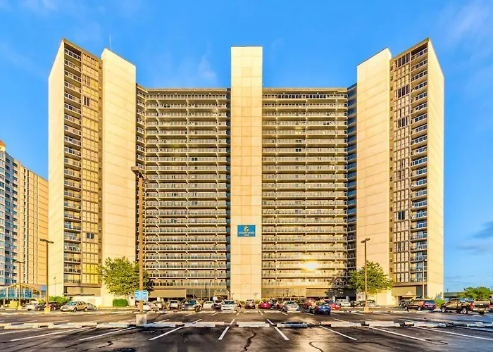 Elegant Beachfront With Balcony Washer & Dryer Ac Pools Sauna & Gym Holiday home Ocean City