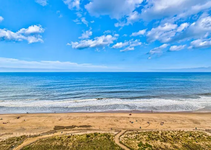 Elegant Beachfront With Balcony Washer & Dryer Ac Pools Sauna & Gym